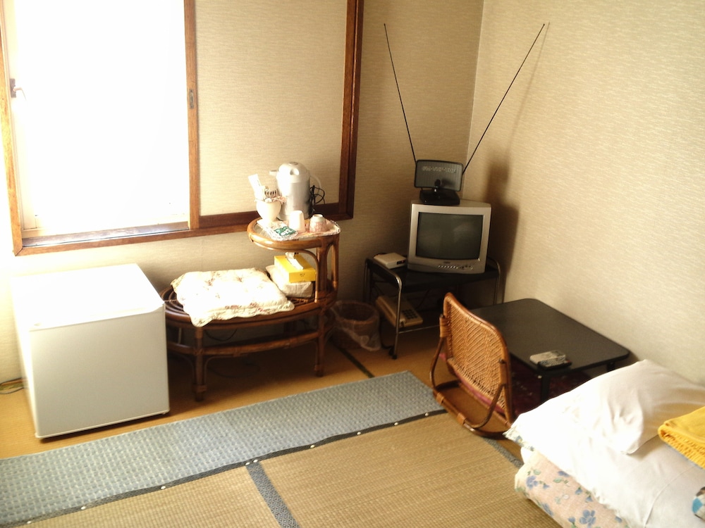 Pension Puppy Tail 8/71