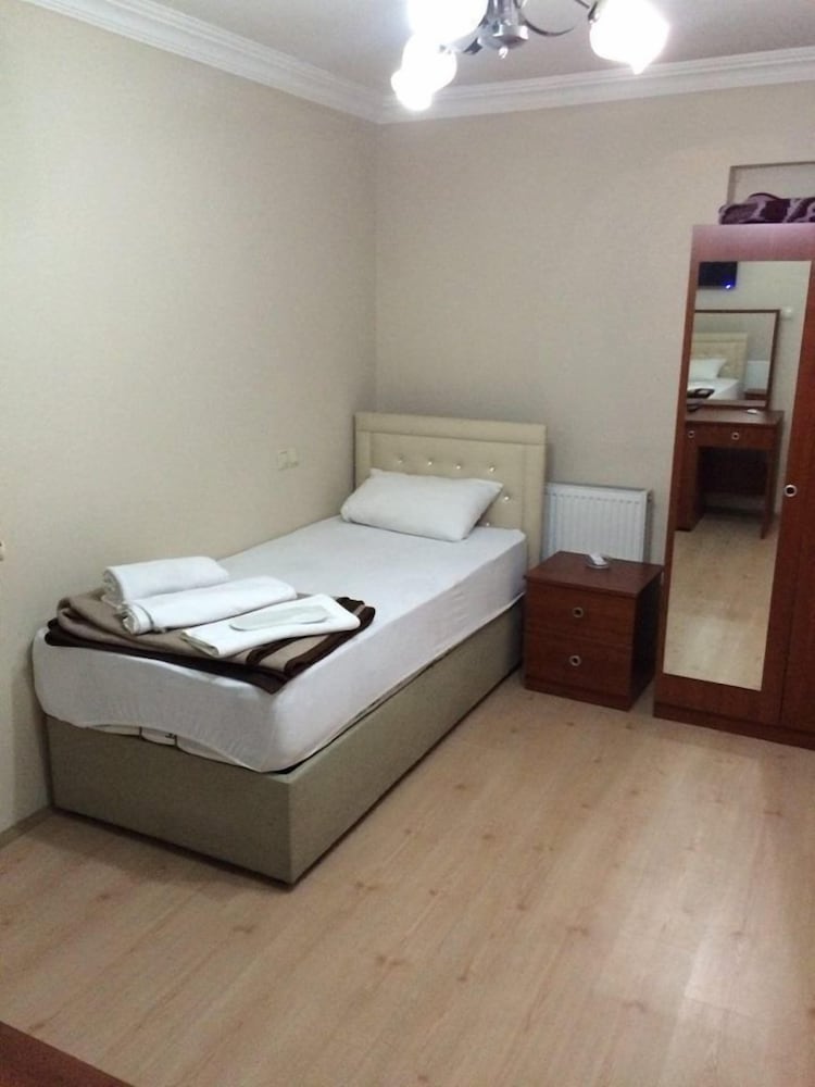 BASIC, SINGLE, DOUBLE BED