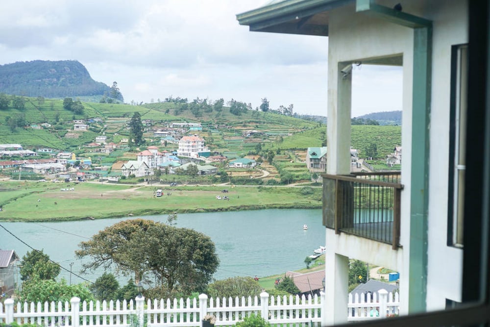 Lake View Comfort Bungalow 26/30