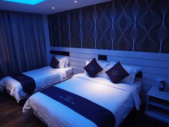 Deluxe, Family 3, Single Bed