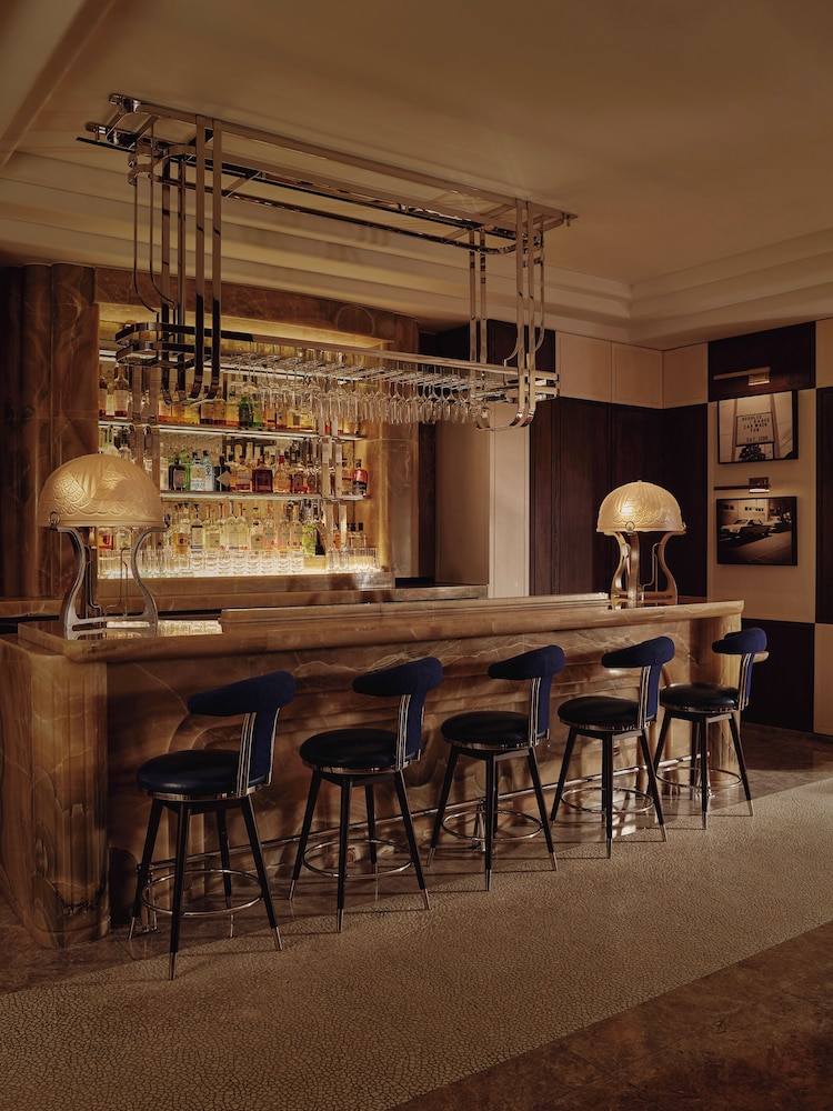 The Maybourne Beverly Hills 33/49