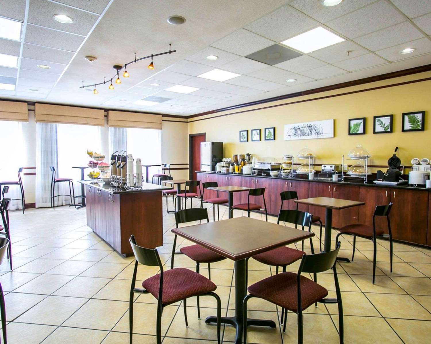 Sleep Inn & Suites New Braunfels TX 33/47