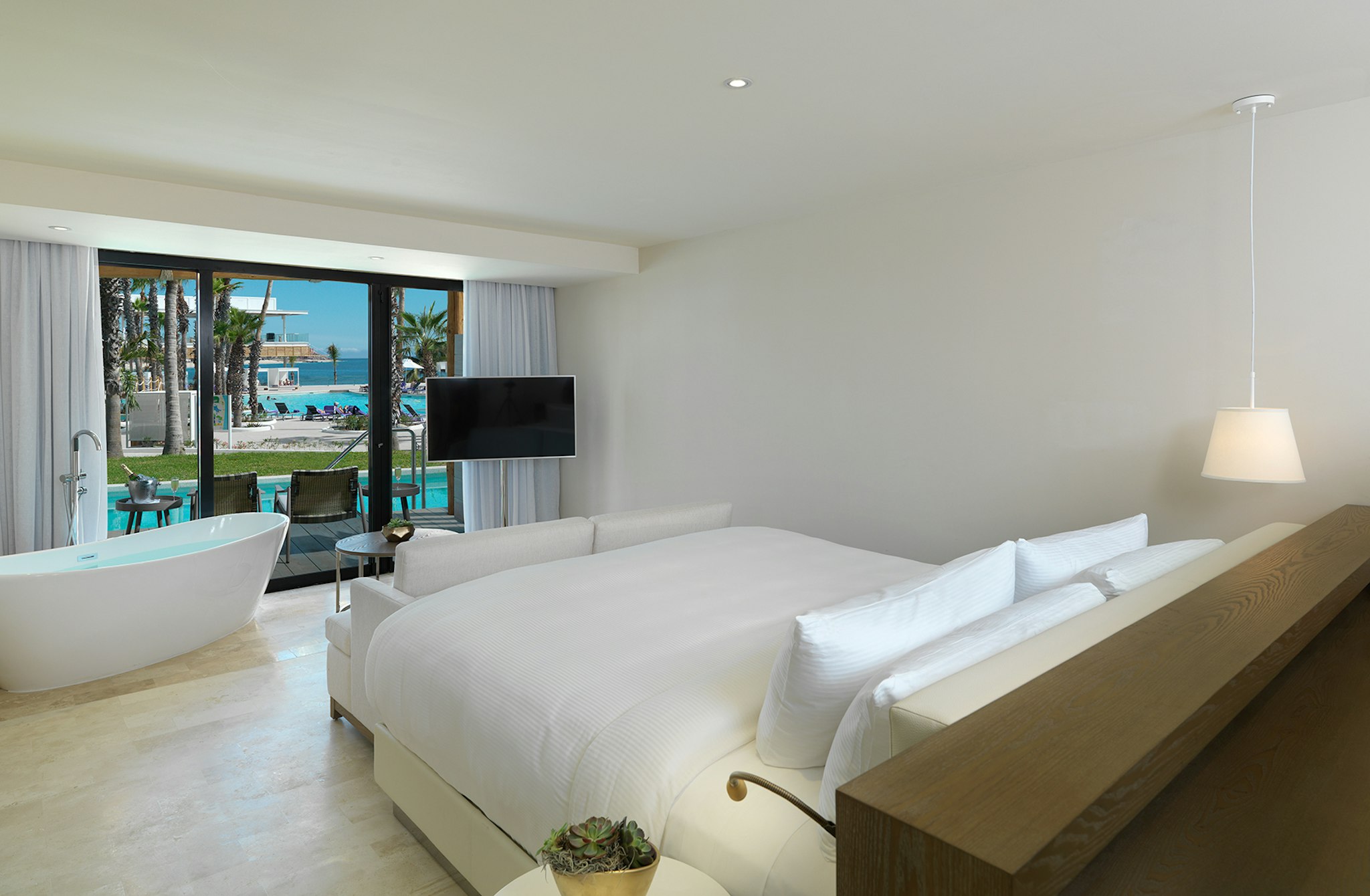 Reserve, Master, Suite