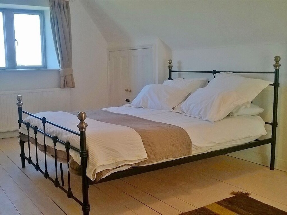 Stable Cottage - Battens Farm 2/25