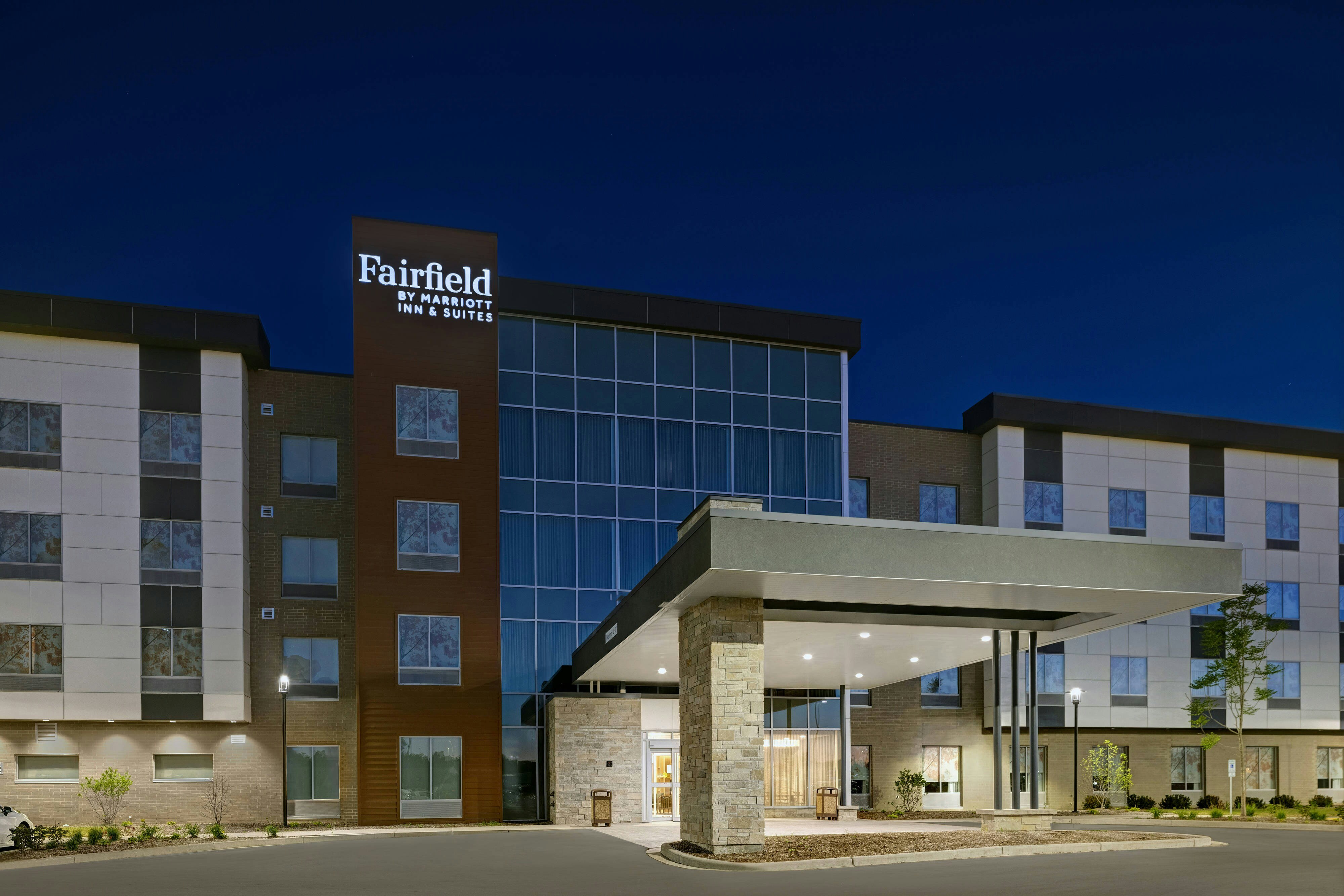 Fairfield Inn & Suites by Marriott Milwaukee Brookfield 3/23