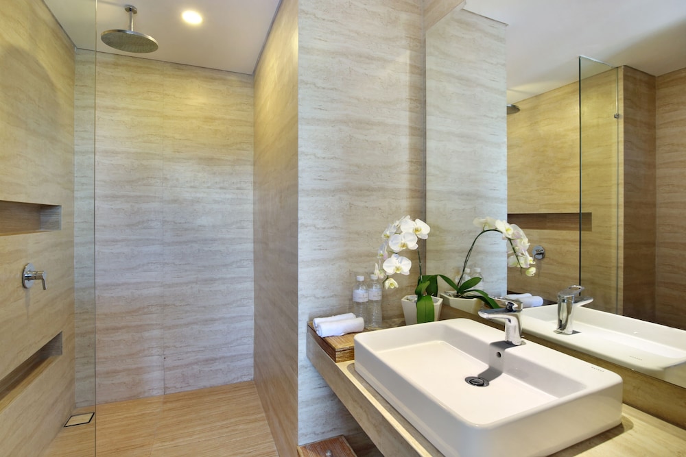 Jimbaran Bay Beach Resort & Spa by Prabhu 31/73