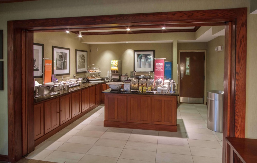Hampton Inn South Haven 9/44