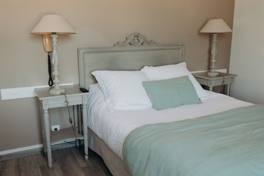 Hotel le Chatellier 21/50
