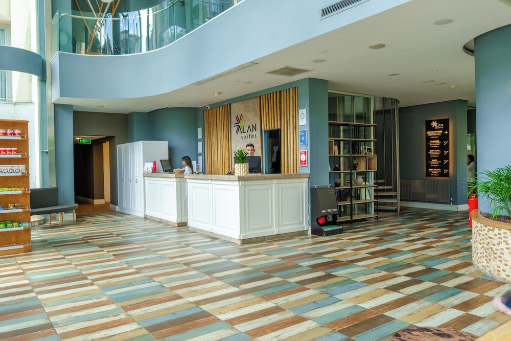 Alan Suites 8/50