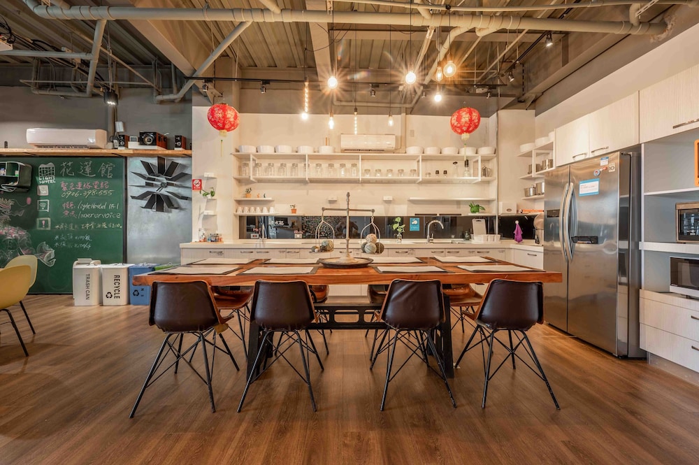 Light Hostel Hualien 35/45