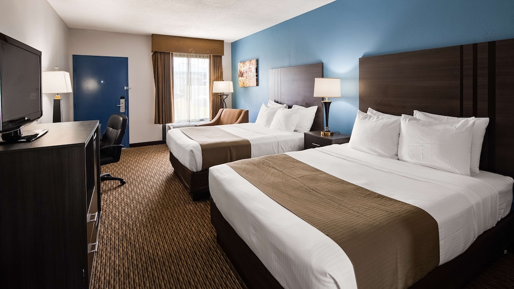 Best Western Emporia 11/27