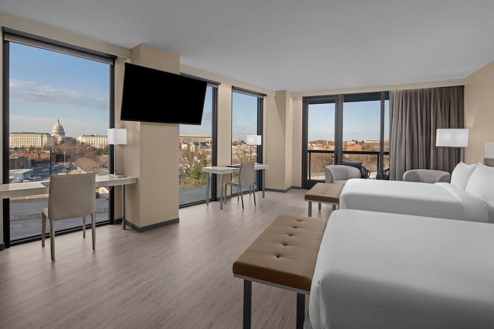 AC Hotel by Marriott Washington DC Capitol Hill Navy Yard 15/50