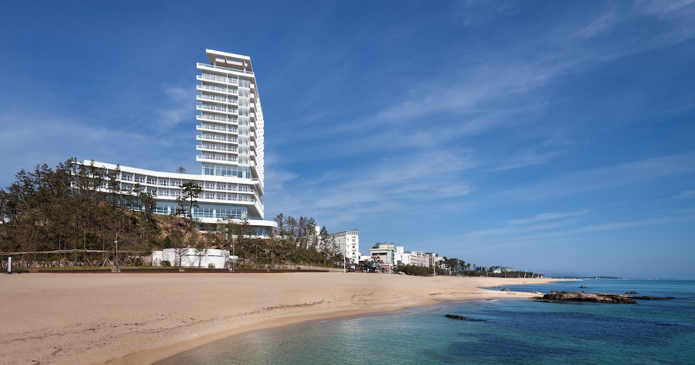 Seamarq Hotel 67/70