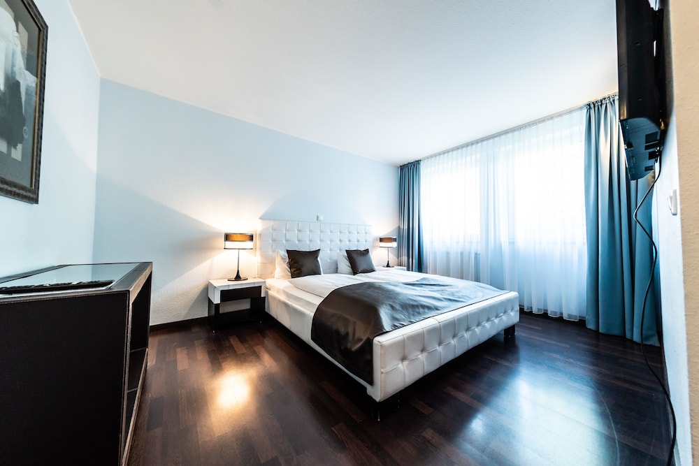 Mauritius Hotel And Therme Cologne 16/75
