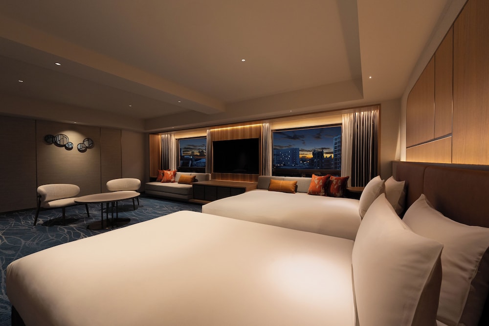 Renovated in 2025 Club Executive Twin Room