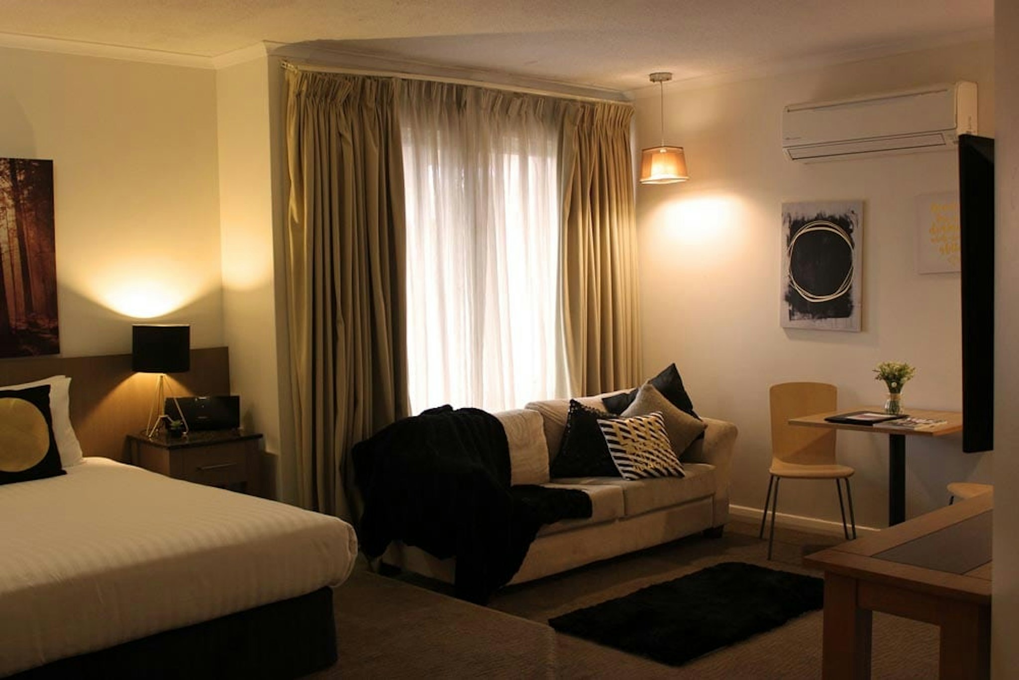 Swan Hill Resort 12/15