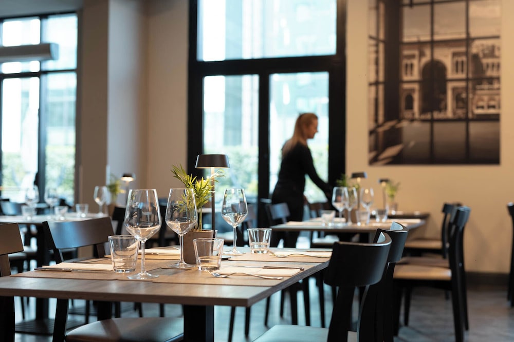 iH Hotels Milano Lorenteggio 43/61