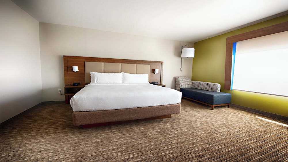 Holiday Inn Express & Suites Houston SW - Galleria Area 10/27
