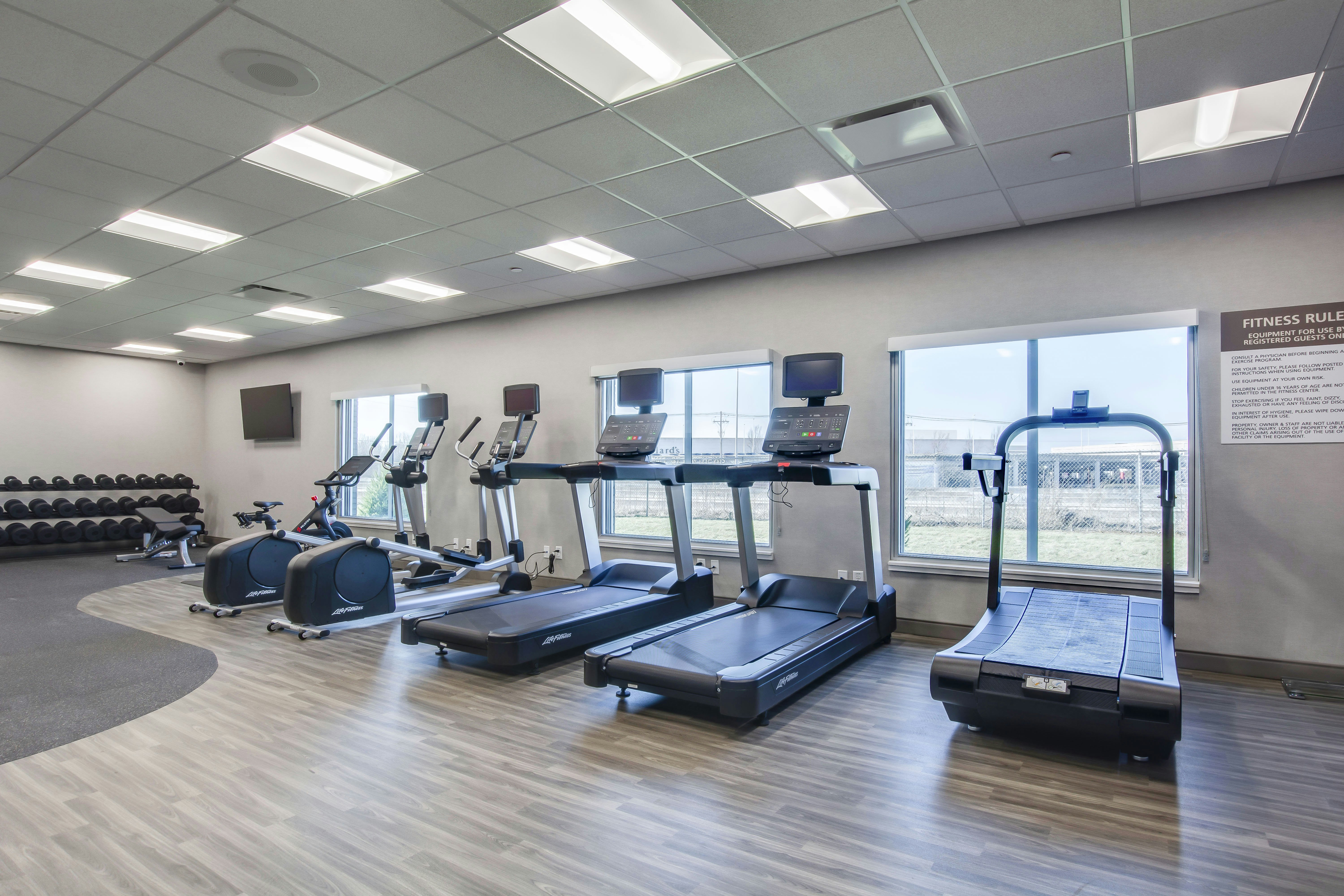Hampton Inn & Suites by Hilton Louisville East Oxmoor 18/19