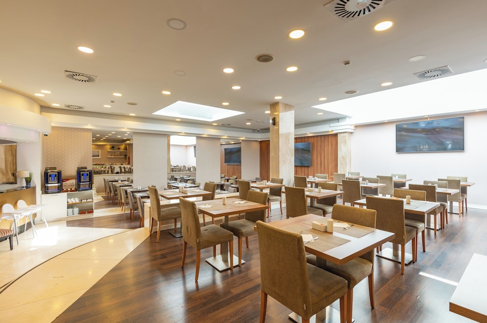 The Hotel Masa Almirante Lisbon Stylish 49/59
