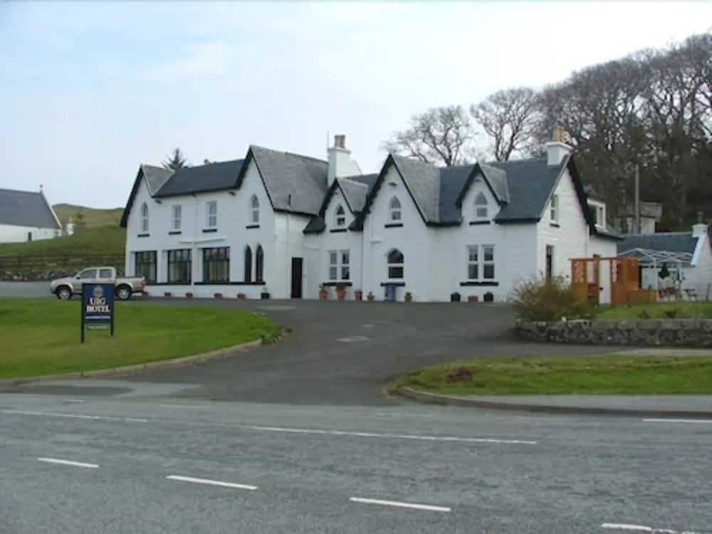 Uig Lodge Hotel 1/59