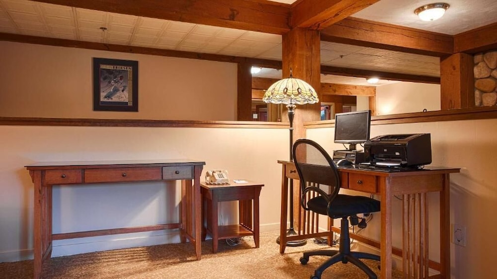 Best Western Silver Fox Inn 34/40