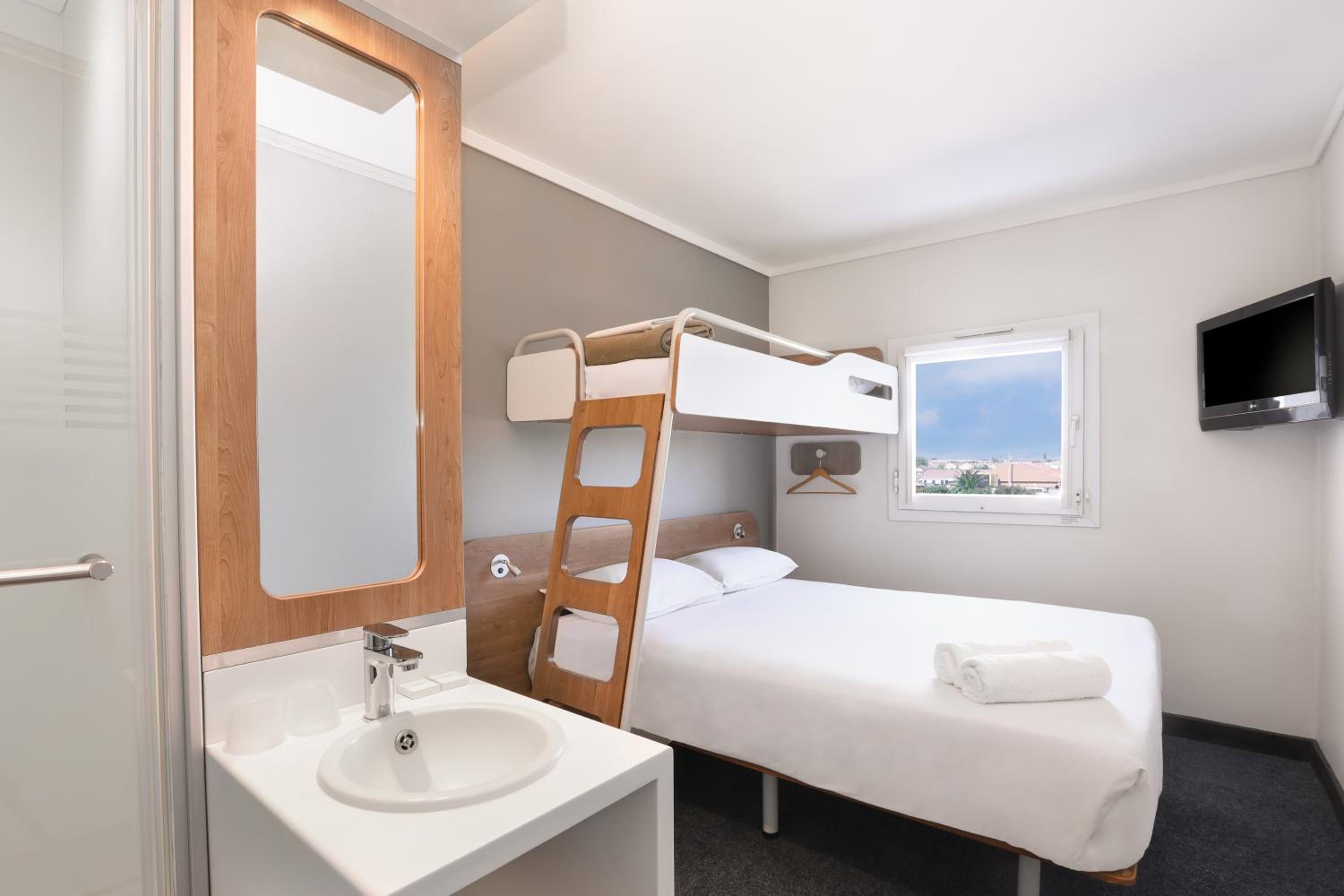 Standard, Triple, Bunk Bed, Queen Bed