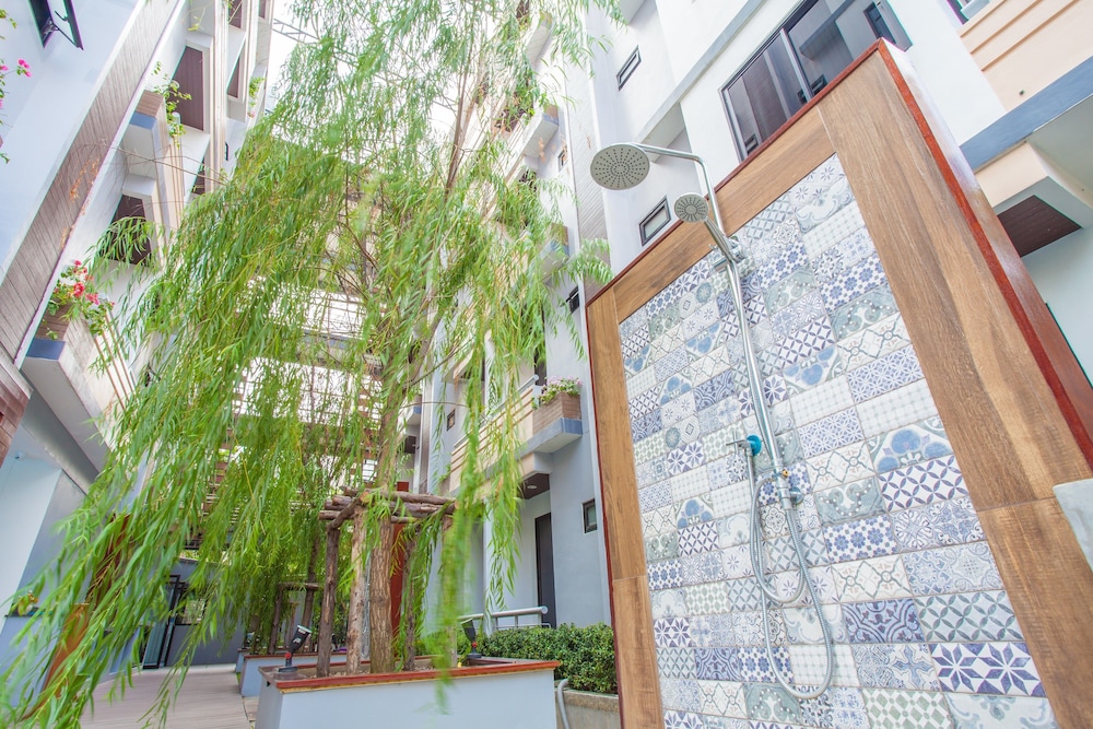 New Siam Palace Ville Hotel 10/70
