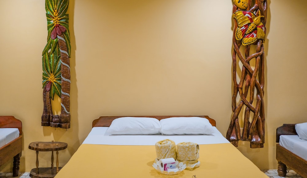 Deep Forest Garden Hotel 13/80