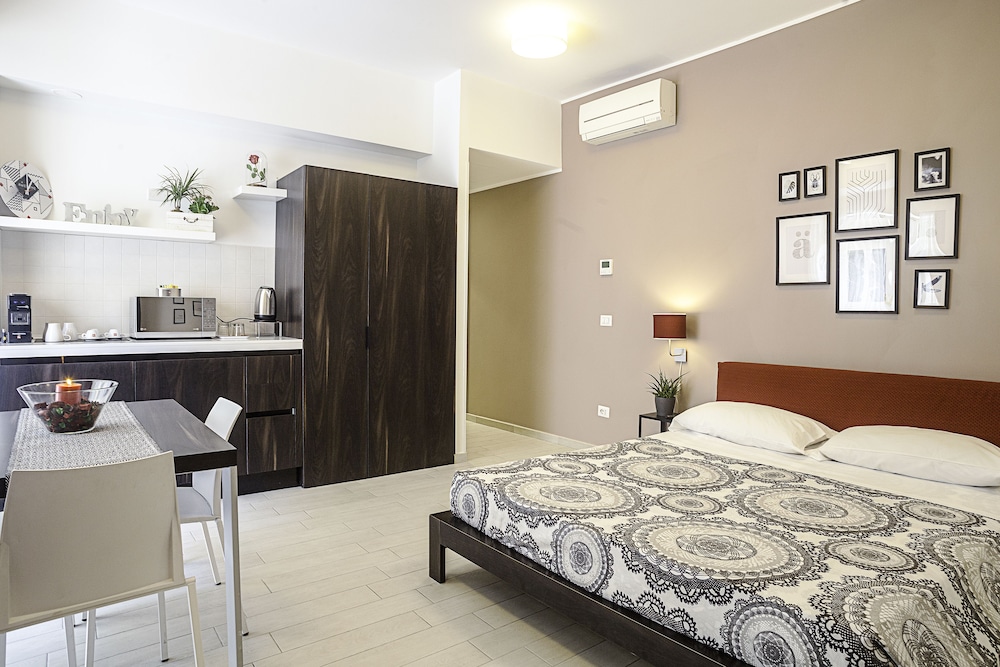 COMFORT, TRIPLE, BALCONY