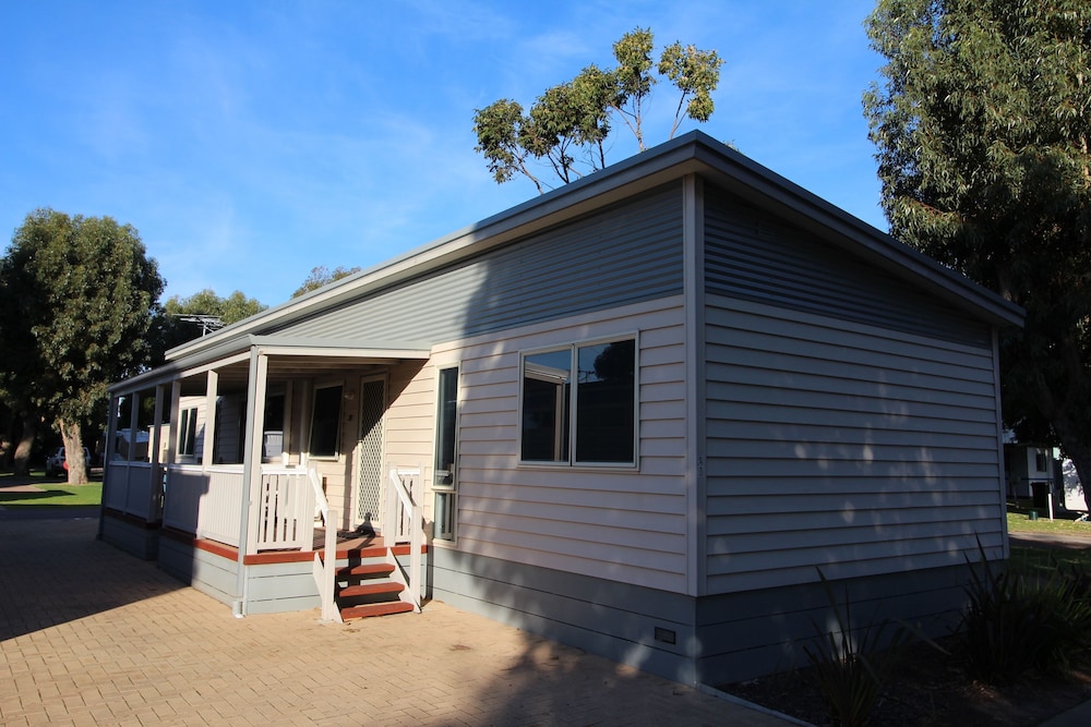 Esperance Bay Holiday Park 5/50
