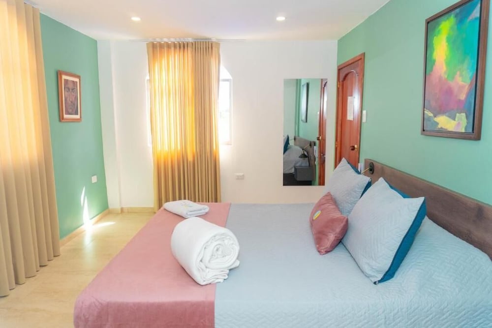 Hotel Galería La Vieja Sara 5/36