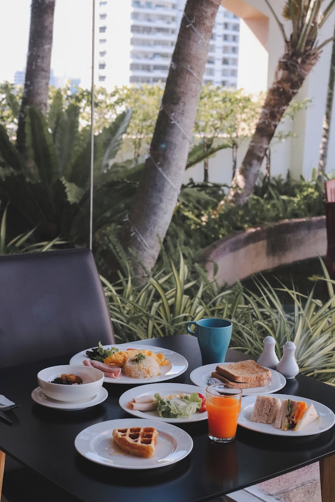 Grand Mercure Bangkok Asoke Residence 45/69