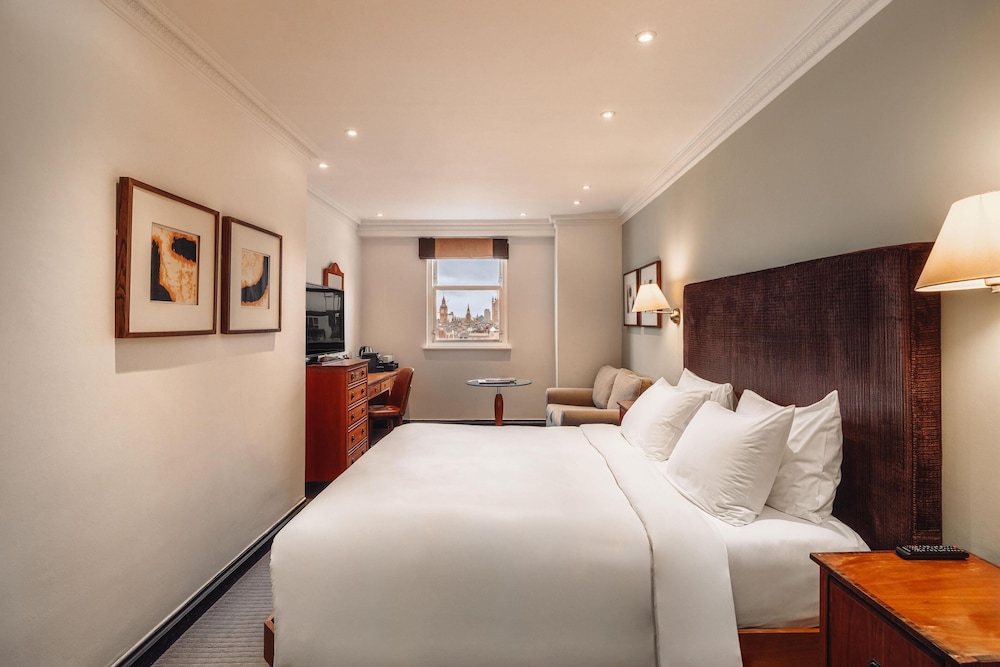 Radisson Blu Hotel London Leicester Square 11/49