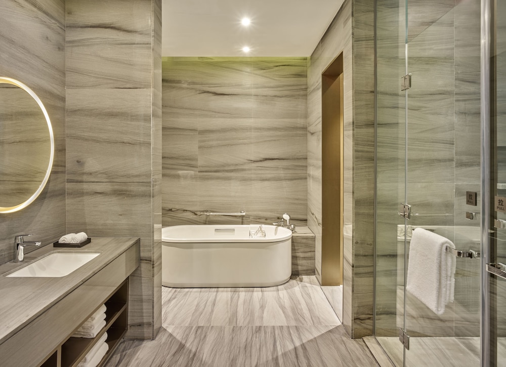The Westin Zhongshan Guzhen 17/40