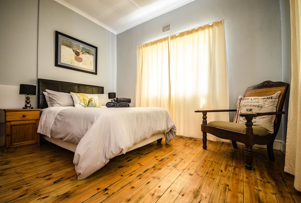 House, 1 Single and 3 Double Beds