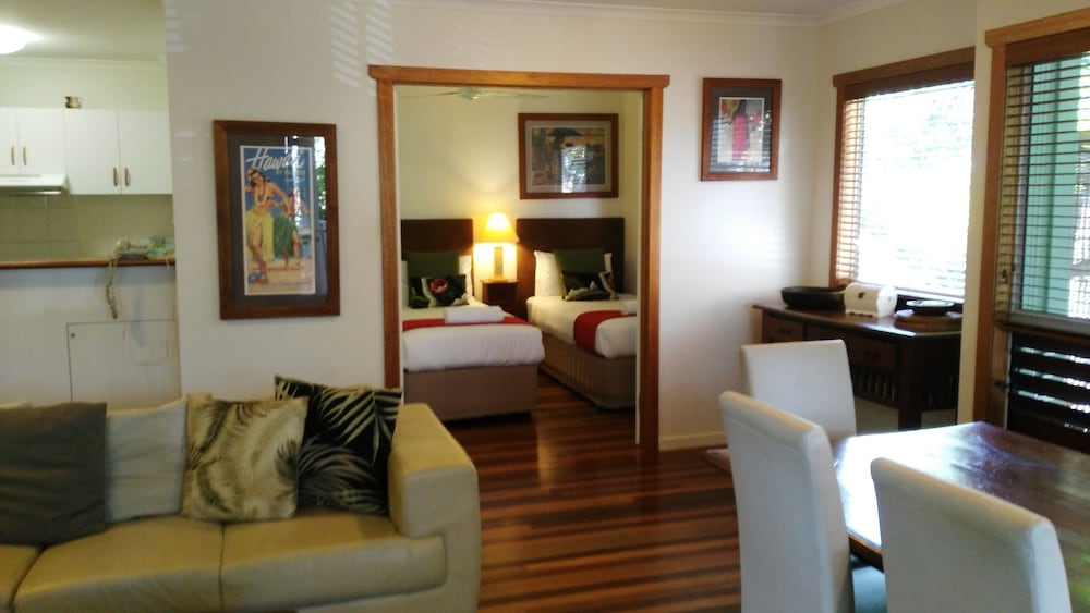 South Pacific Resort 54/78