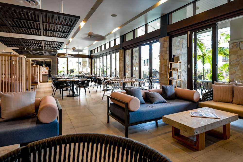 Pullman Port Douglas Sea Temple Resort and Spa 45/76