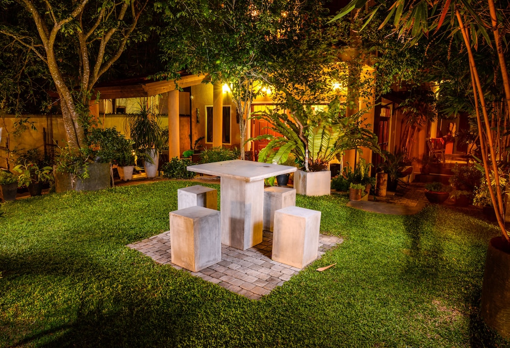 Spring Villa 11/17