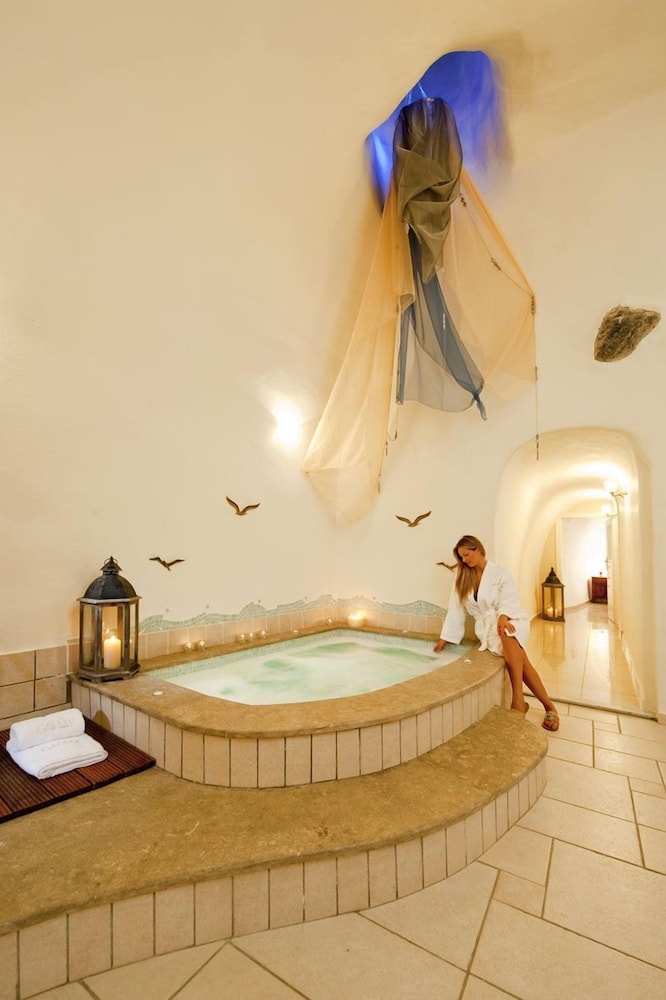 Galaxy Suites Villas 28/68