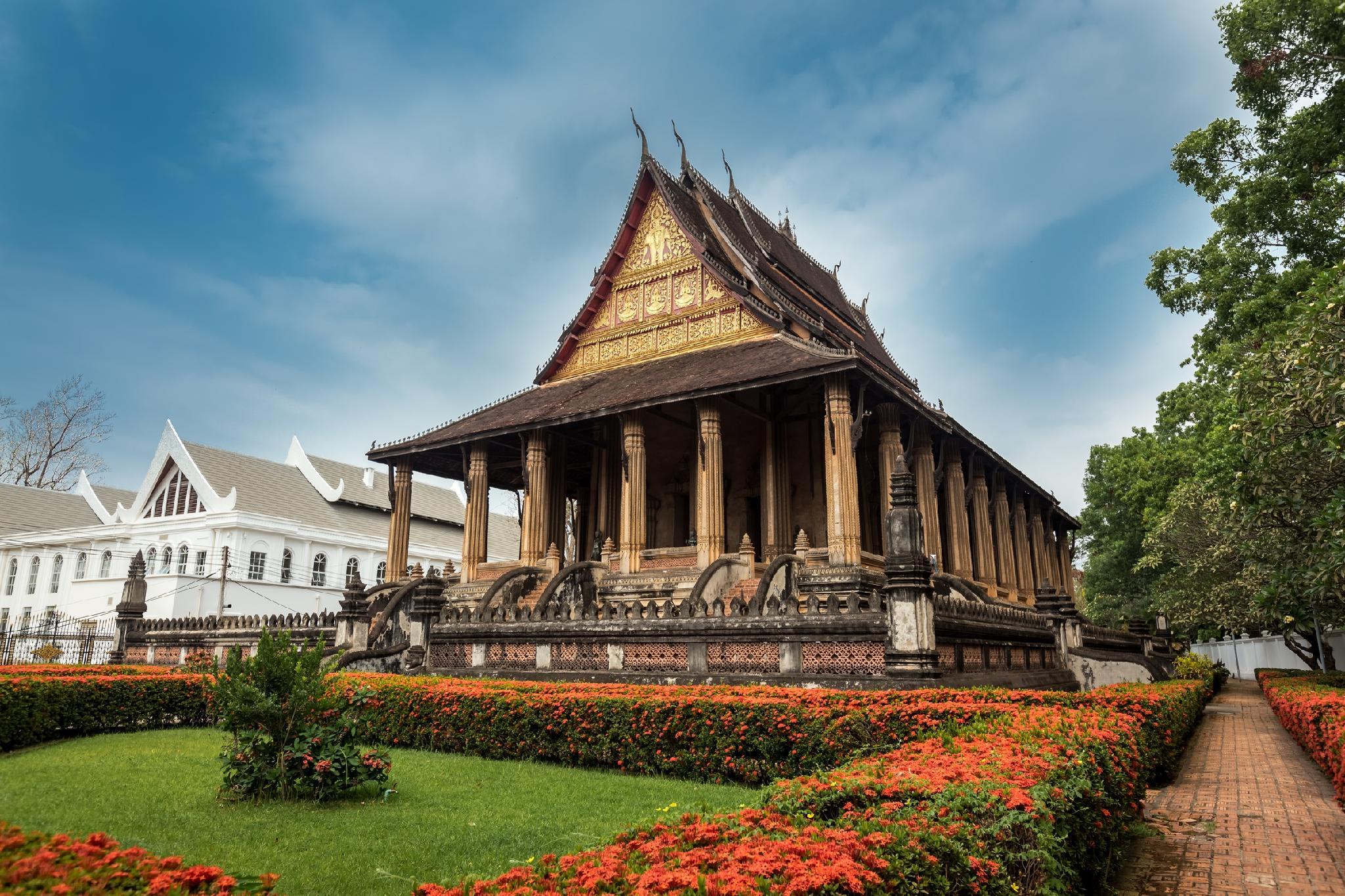 Chanthasom Guesthouse 32/33