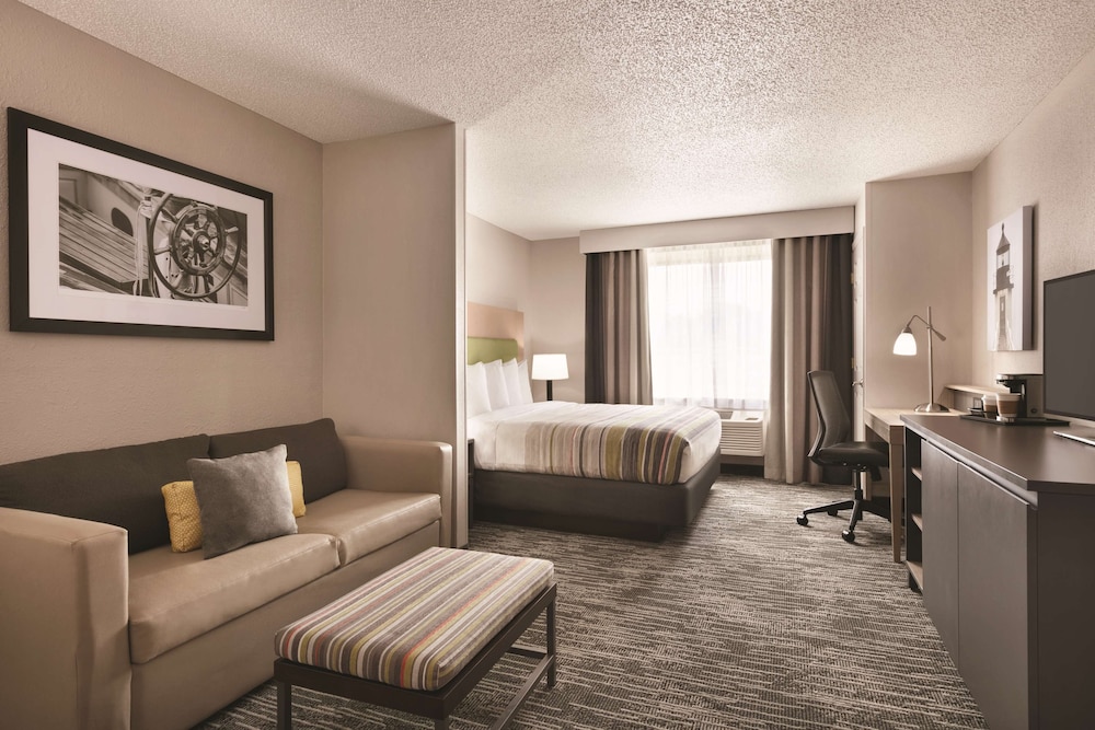 Country Inn and Suites by Radisson, Port Clinton, OH 11/24