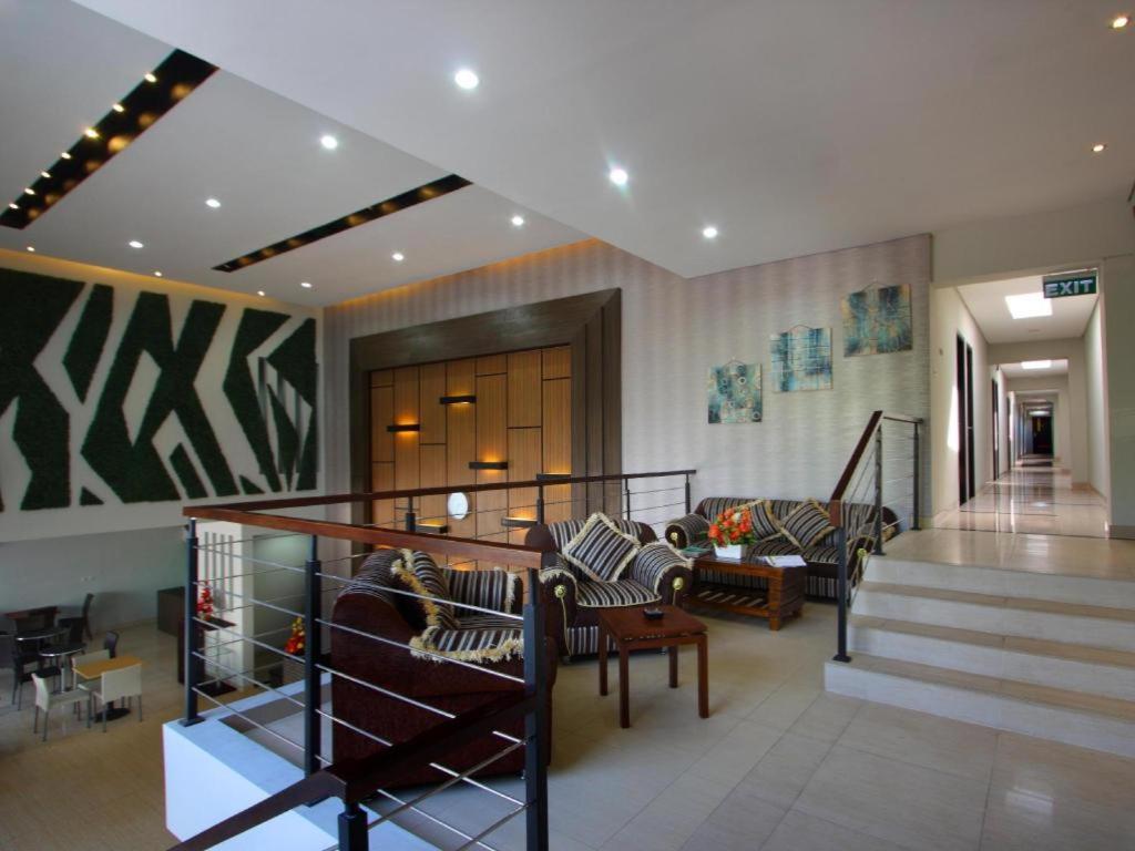 Sumi Hotel Simpang Lima Semara 23/32