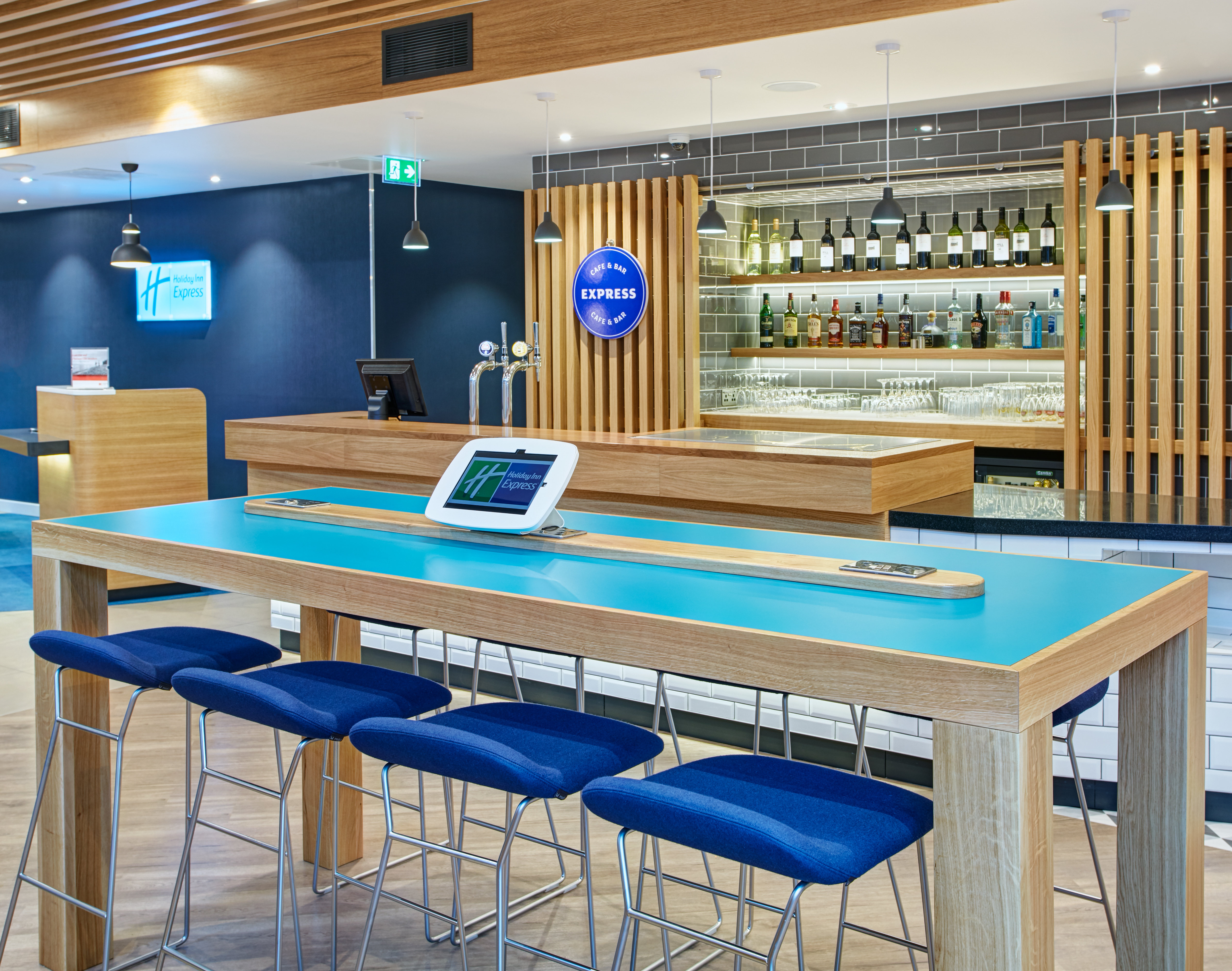 Holiday Inn Express London Ealing 22/34