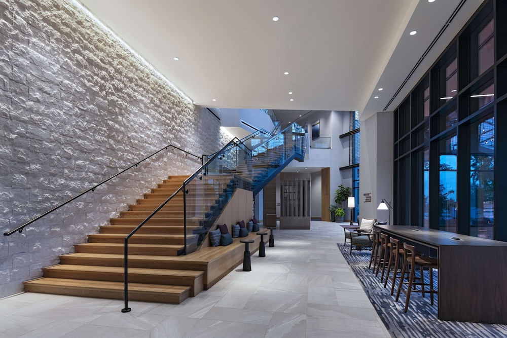 Hyatt Regency Conroe 8/45