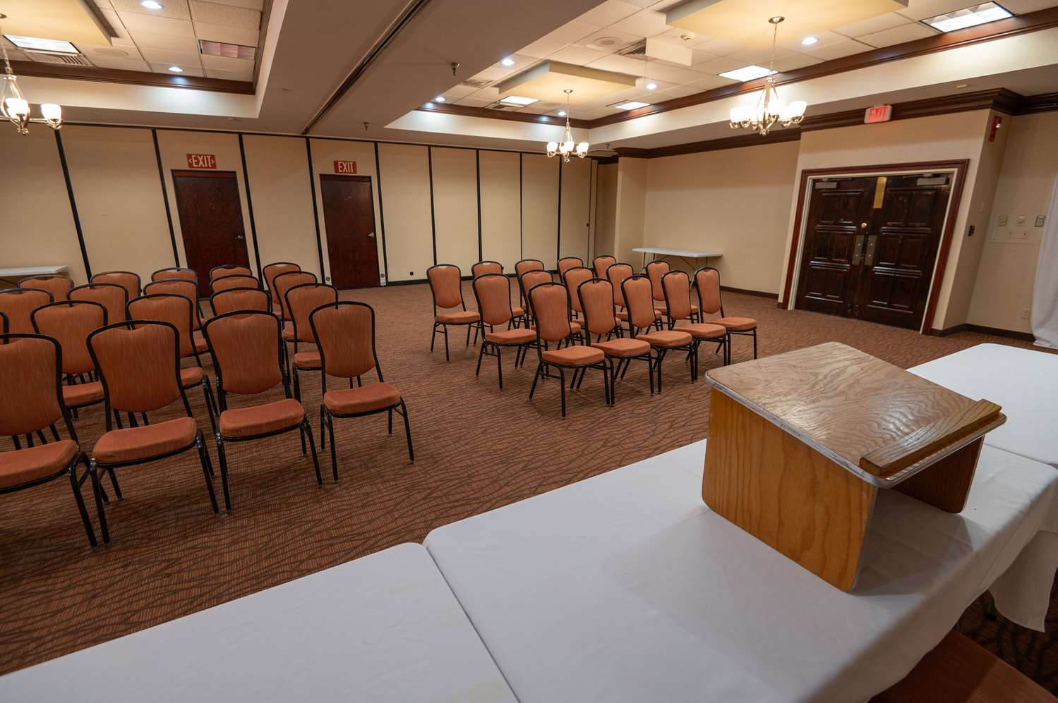 Quality Inn & Suites Downtown Mansfield, OH 17/21