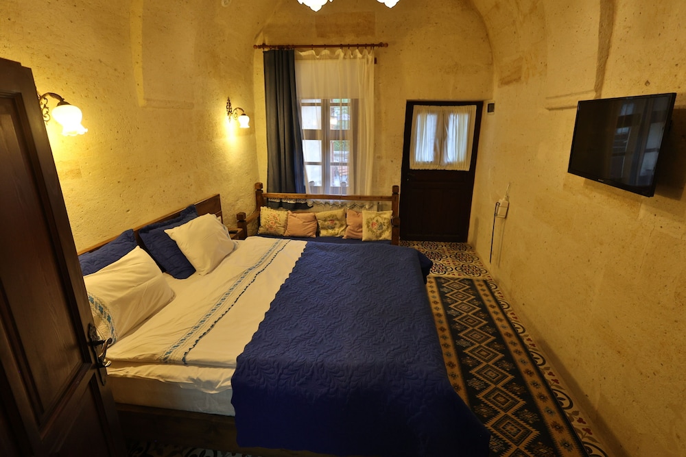 Demisos Caves The Hotel 6/50