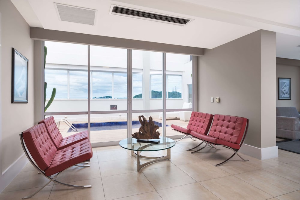 Golden Tulip Porto Vitoria 50/72