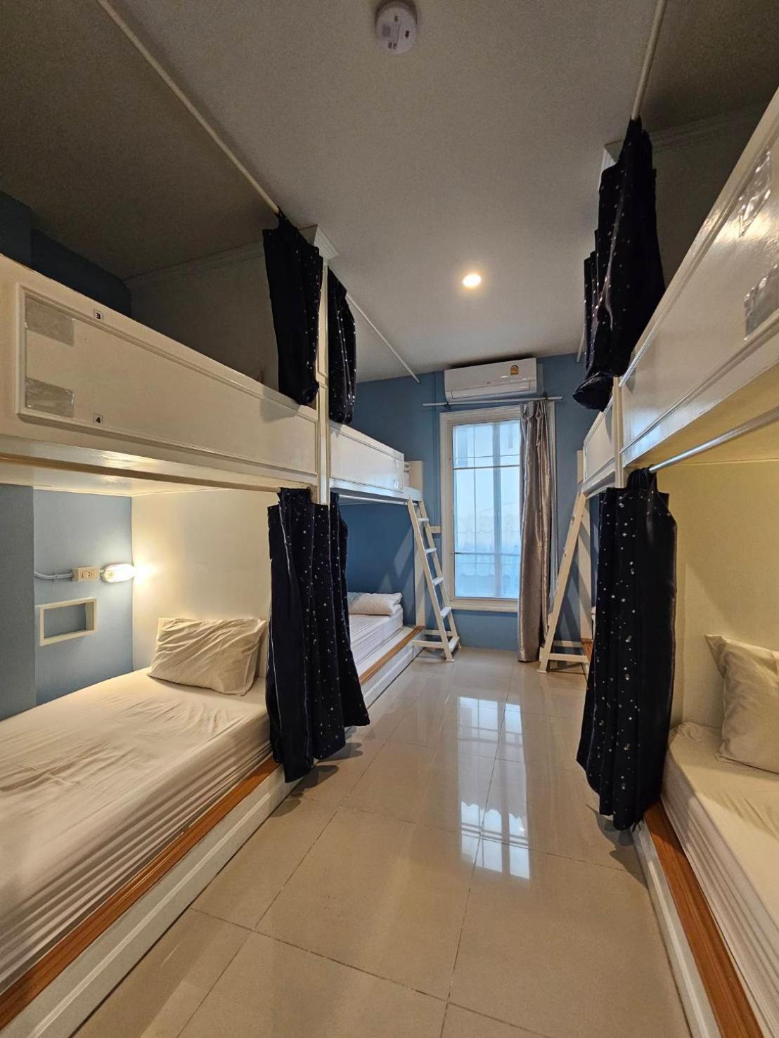 Female Dorm, Female Only, 8 Beds