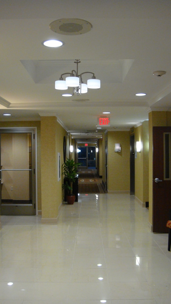 Holiday Inn Express Hotel And Suites Memphis Germantown 10/69